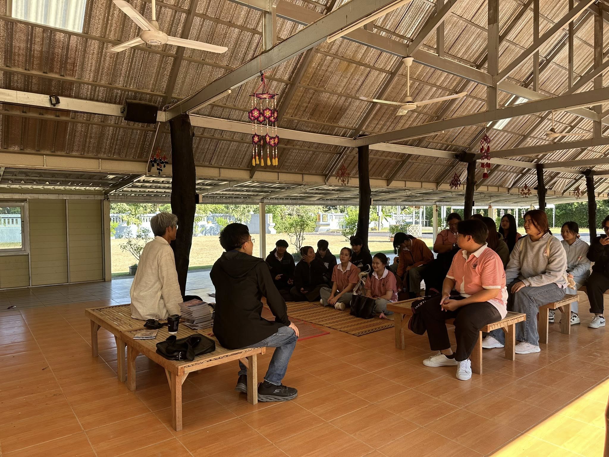 สาขาภาษาและวัฒนธรรมลาว มมส บุกขอนแก่น! พานิสิตลุยภาคสนาม เรียนอักษรโบราณ ณ วัดไชยศรี-โฮงสินไซ 3