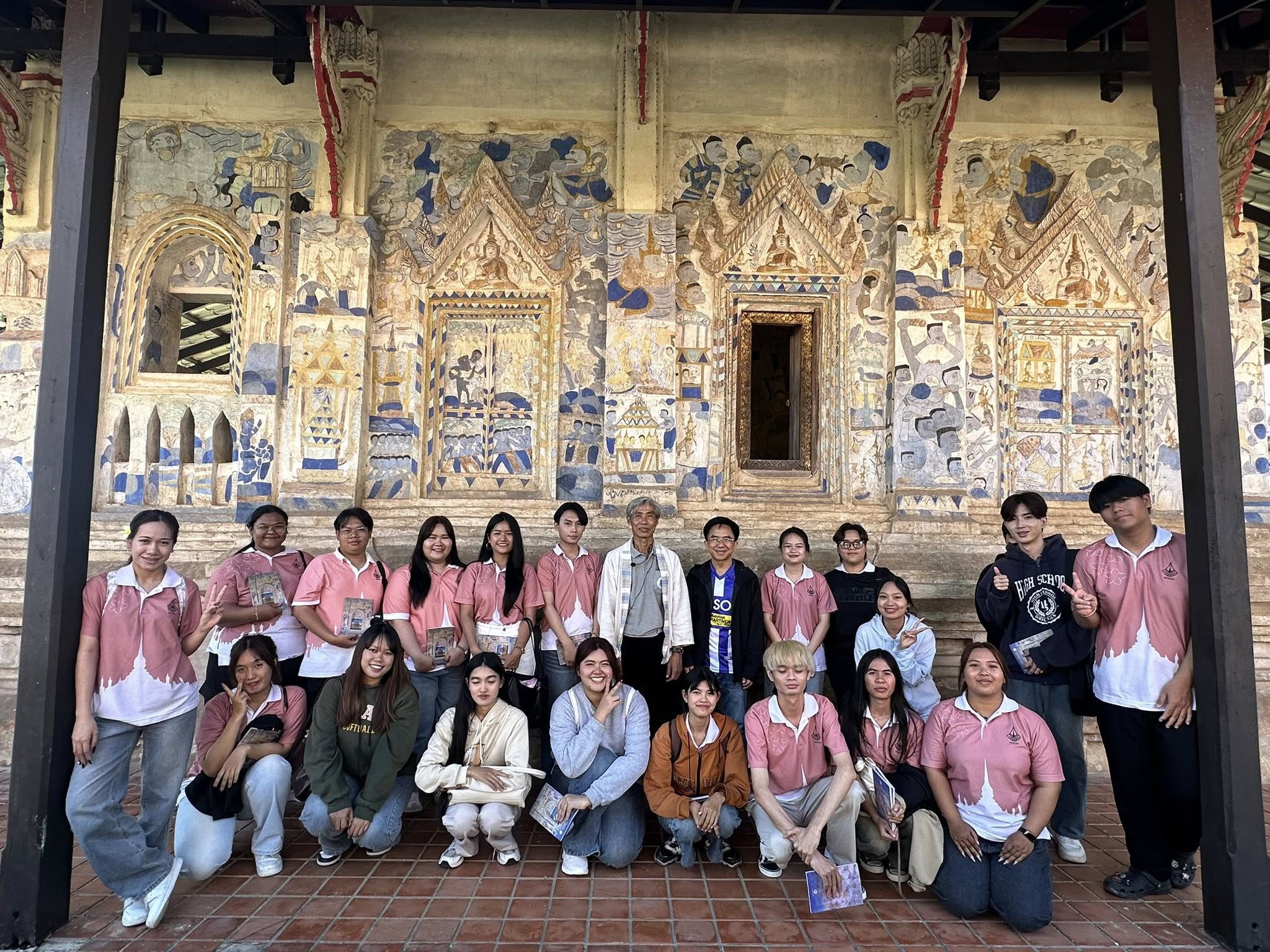 สาขาภาษาและวัฒนธรรมลาว มมส บุกขอนแก่น! พานิสิตลุยภาคสนาม เรียนอักษรโบราณ ณ วัดไชยศรี-โฮงสินไซ 2