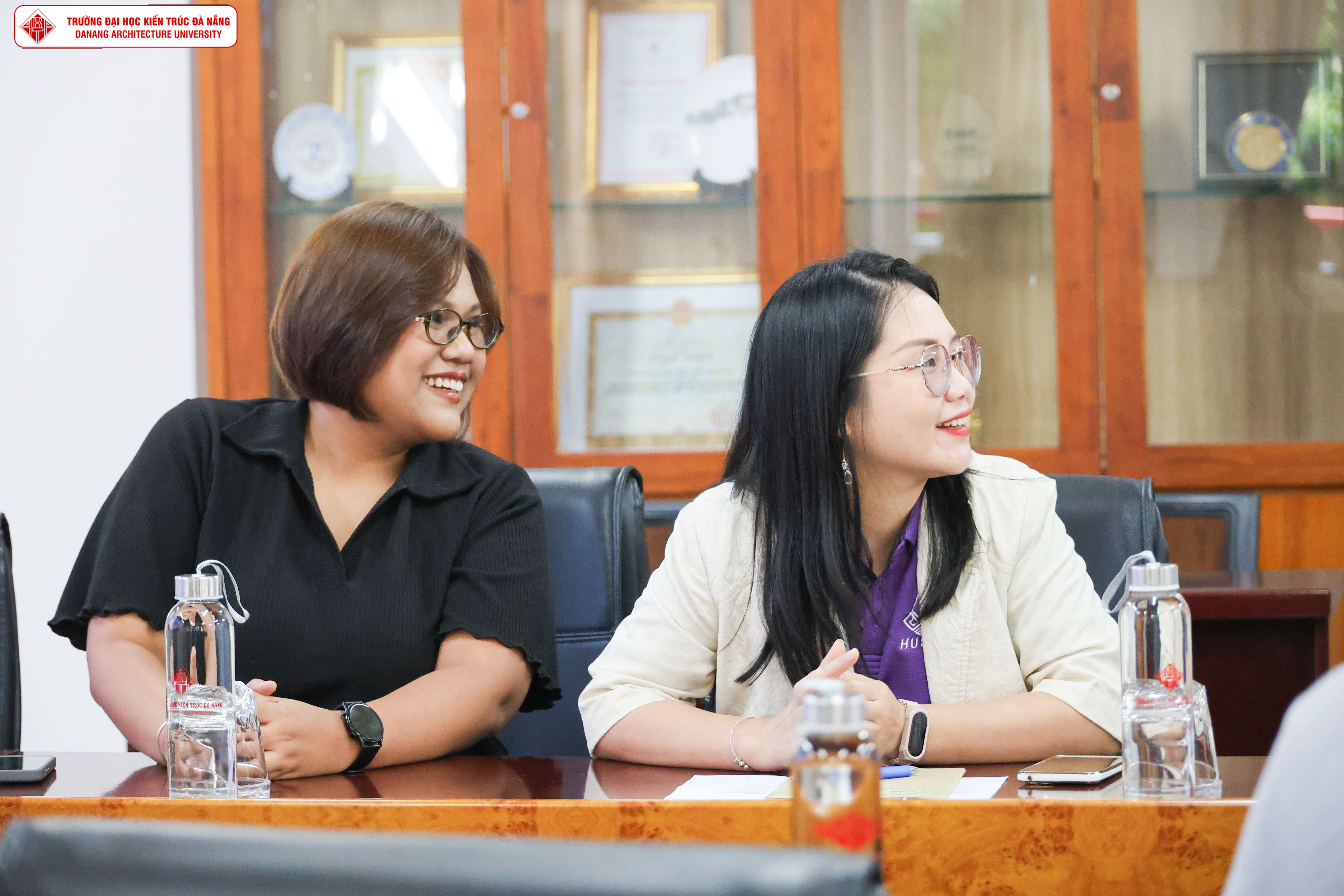 สาขาภาษาและวัฒนธรรมเวียดนาม คณะมนุษย์ฯ มมส (HUSOC) จับมือ คณะสถาปัตยกรรมดานัง (DAU) เสริมแกร่งนิสิต ลุยโครงการแลกเปลี่ยนวัฒนธรรมฤดูร้อน ณ เมืองดานัง ประเทศเวียดนาม 2