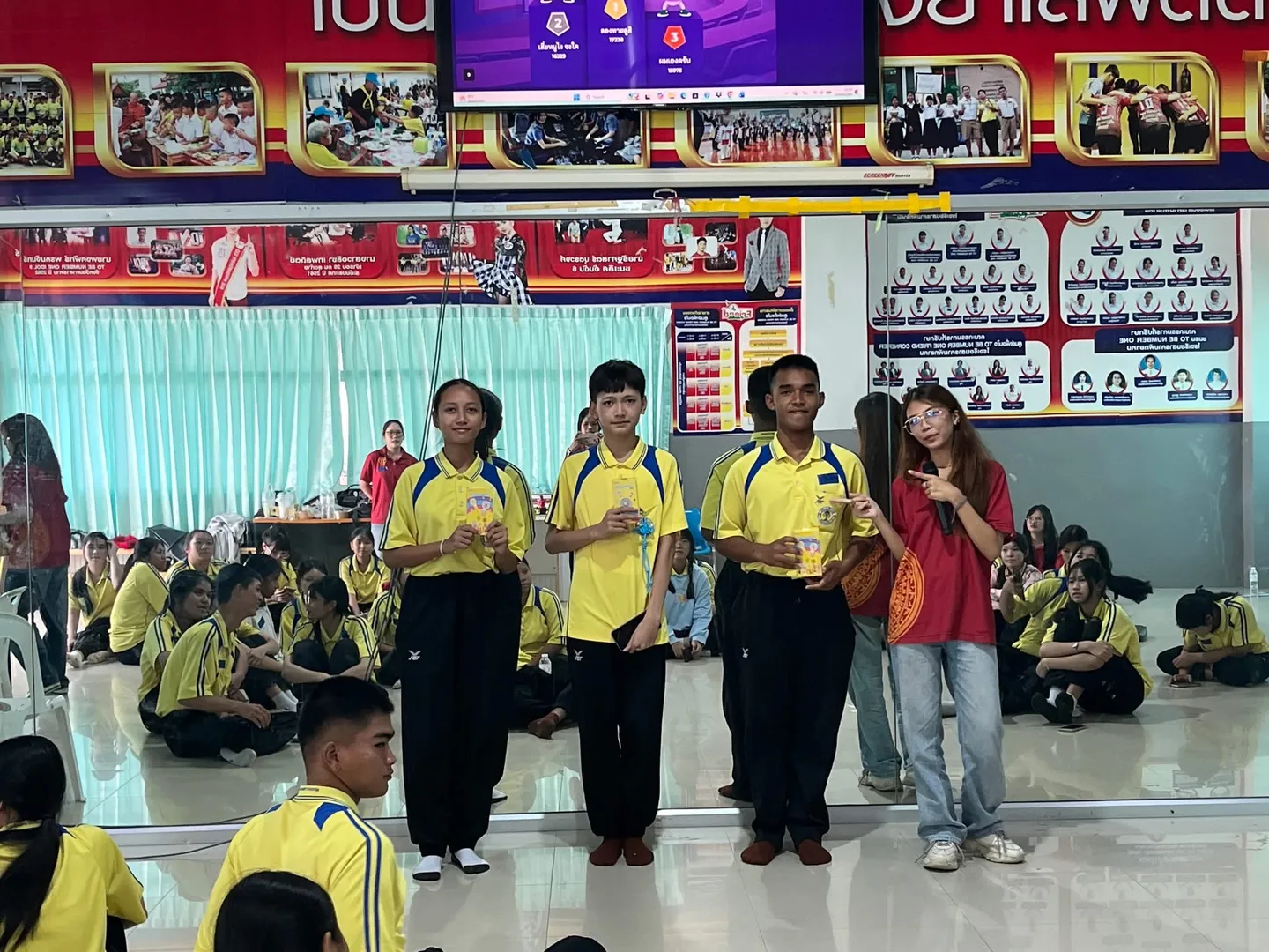 นิสิตสาขาภาษาและวัฒนธรรมเวียดนาม มมส ร่วมจัดกิจกรรม "ค่ายภาษาต่างประเทศที่สอง" ณ โรงเรียนสารคามพิทยาคม 5